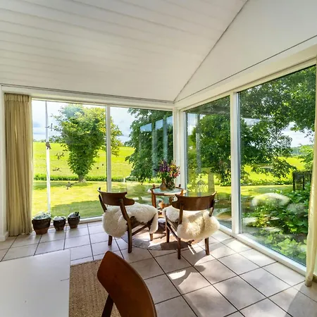 With Fjord Views At Harre Vig * Roslev